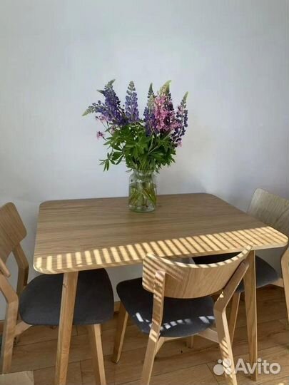 Стол кухонный