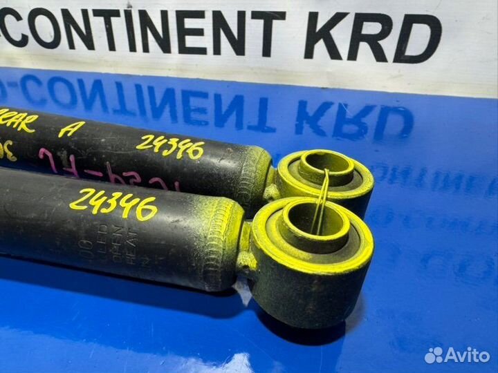 Амортизатор задний Nissan Serena TC24 QR20