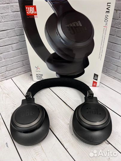 Беспроводные наушники jbl live 660nc