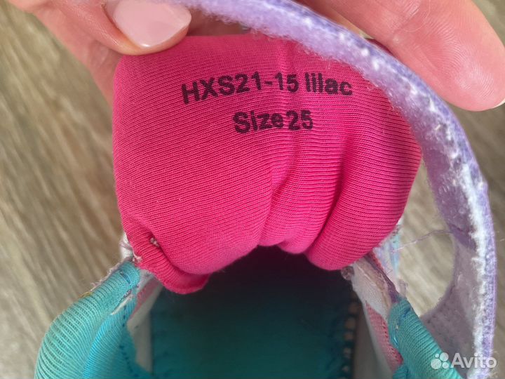 Кроссовки для девочки 25