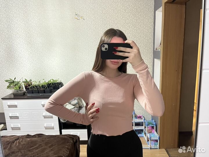 Укороченный лонгслив