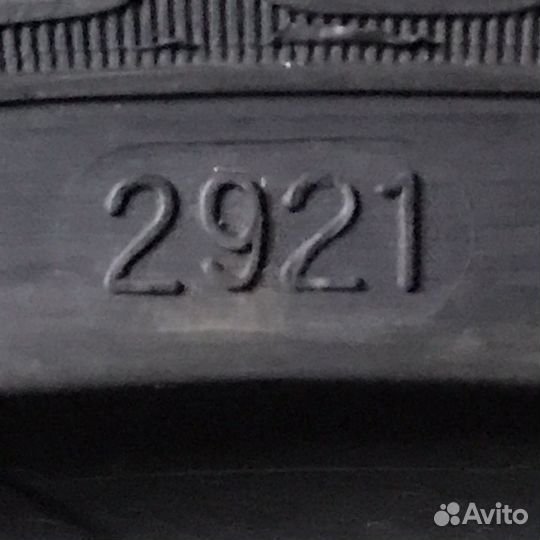 Ovation W-586 215/40 R17 87H