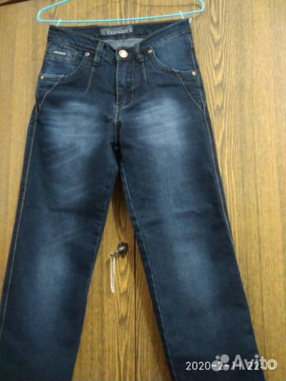 Джинсы женские