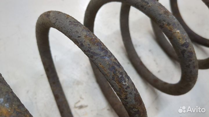 Пружина подвески передняя Land Rover Discovery 2