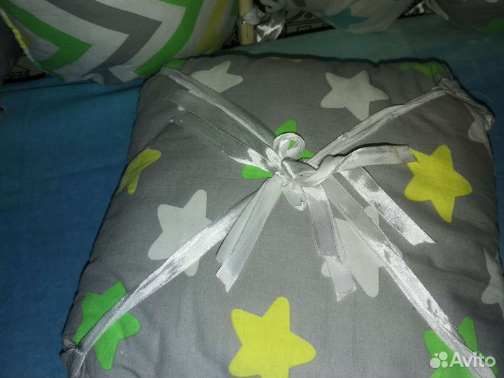 Бортики в детскую кроватку