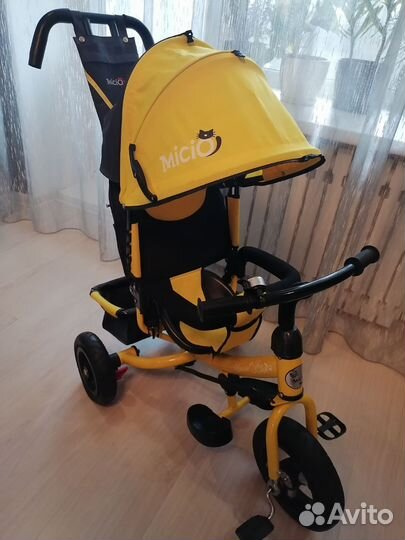 Детский велосипед с ручкой