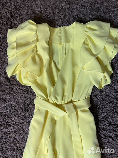 Комбинезон нарядный на девочку