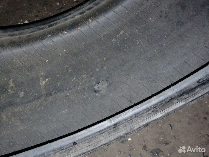 Nokian Tyres Hakkapeliitta 7 255/45 R18