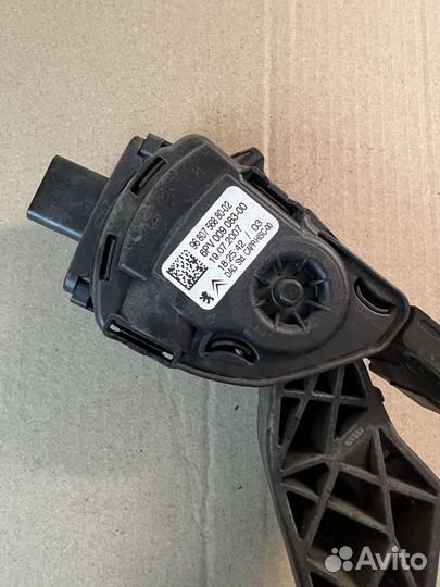 Педаль газа Peugeot 308 EP6 2008