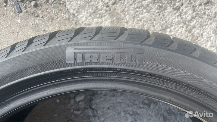 Pirelli Winter Sottozero 3 245/40 R20 и 275/35 R20 102V