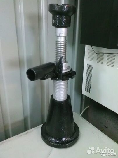 Винтовой домкрат СССР