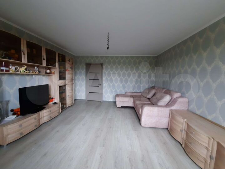 2-к. квартира, 66 м², 10/17 эт.