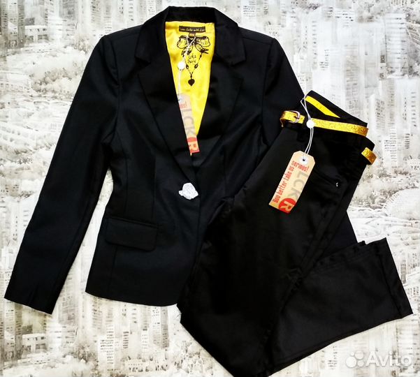 Новый Стильный костюм на девочку от lckr