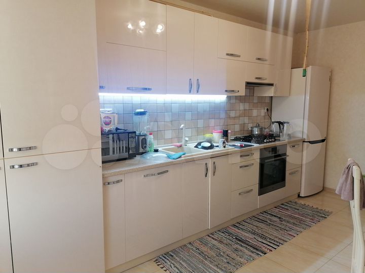 3-к. квартира, 60 м², 1/3 эт.