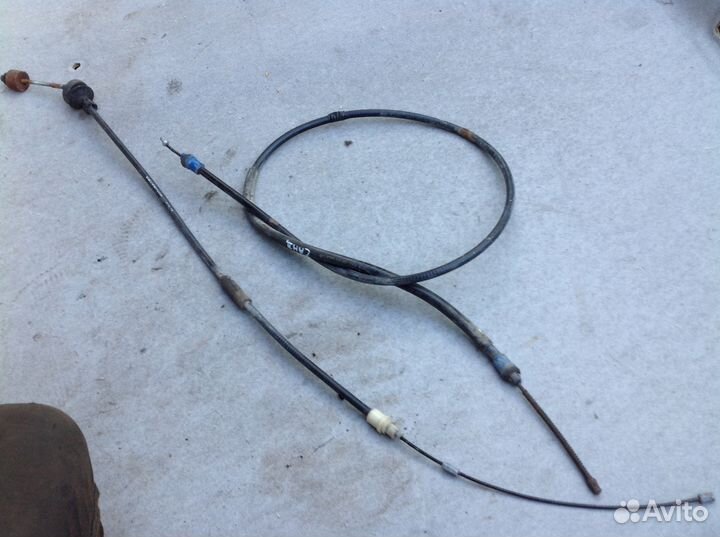 Трос Рено Сандеро