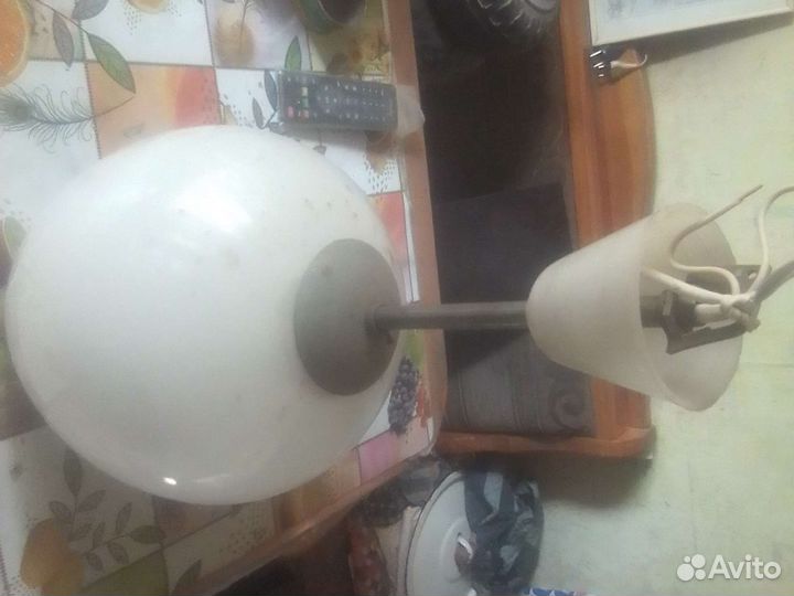 Светильник рабочий бу не битый с плафоном