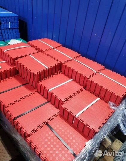 Модульная плитка пвх в спорт зал