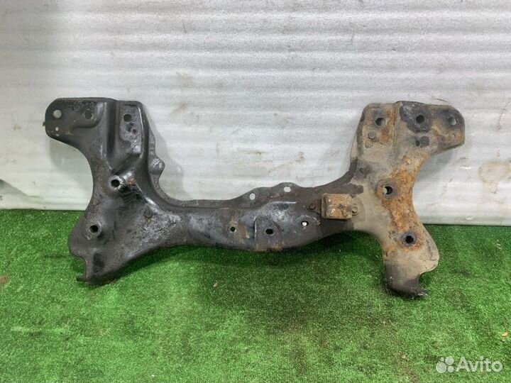 Подрамник передний Toyota Corolla универсал 1.6