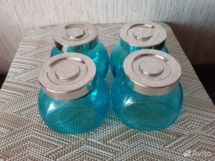 Набор стеклянных баночек для специй