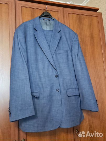 Мужской классический костюм