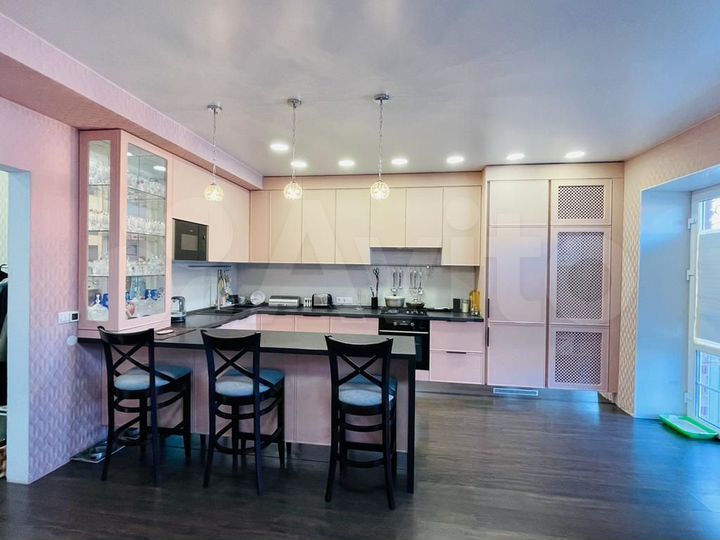 Таунхаус 106 м² на участке 1 сот.