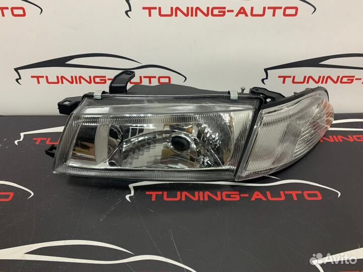 Фары RH+LH Toyota Carina (T190/191/192/195) 1992-1996 год. Комплект