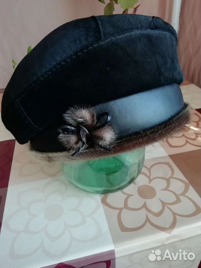 Берет из натуральной замши