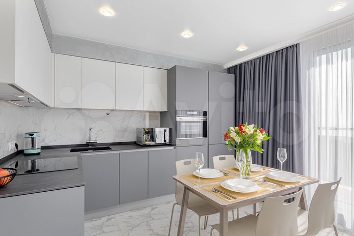 Квартира-студия, 42 м², 6/6 эт.