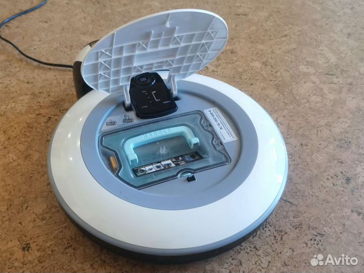 Робот пылесос LG HOM-BOT