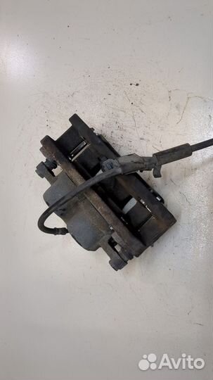 Суппорт Cadillac Escalade 4, 2015