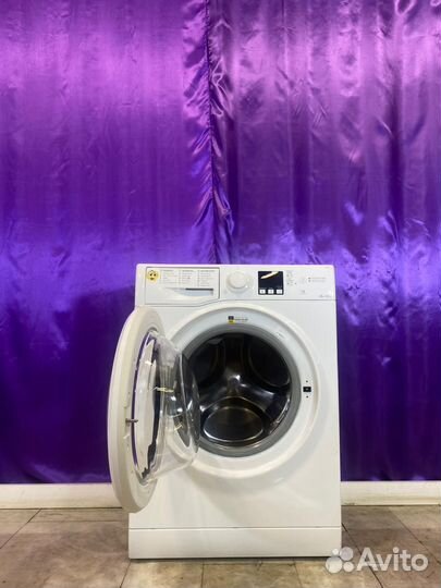 Стиральная машина Hotpoint ariston