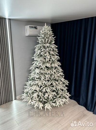 Елка искусственная