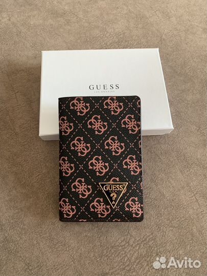 Обложка на паспорт Guess