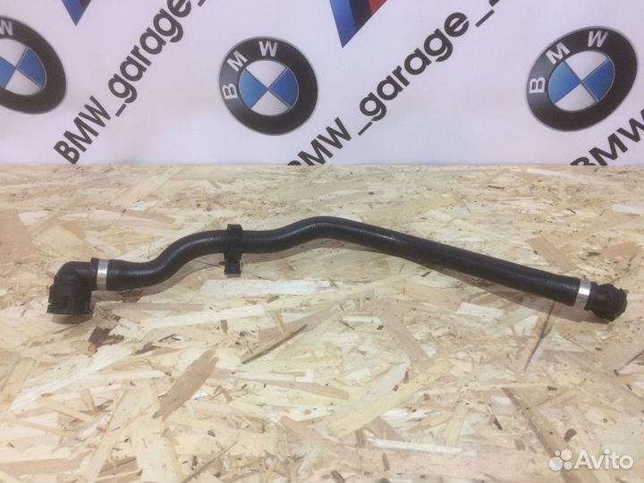 BMW F30 Патрубок системы охлаждения с Японии