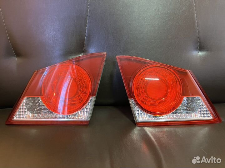 Фонарь в крышку багажника Honda Civic 4D