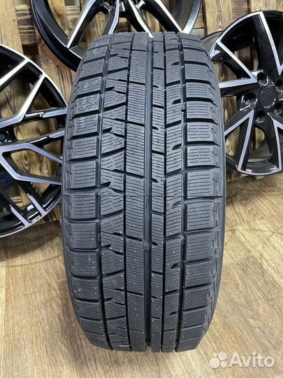 Yokohama Ice Guard IG50+ 215/65 R16 98Q