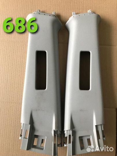 Обшивка средней стойки Honda CR-V3(686)