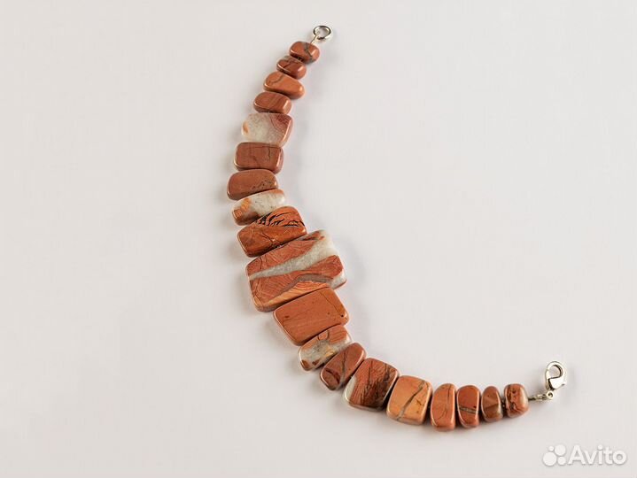 Браслет из уральской яшмы