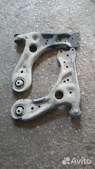 Рычаг правый Volkswagen Polo