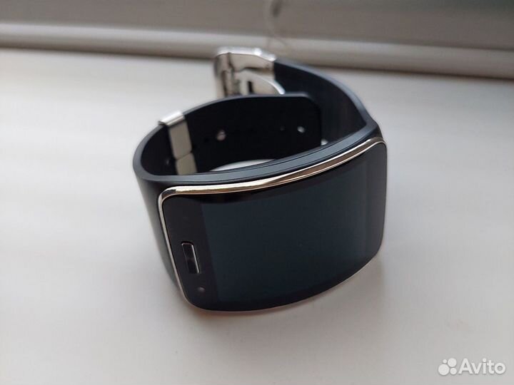 Смарт часы Samsung Gear BR 750 BBE