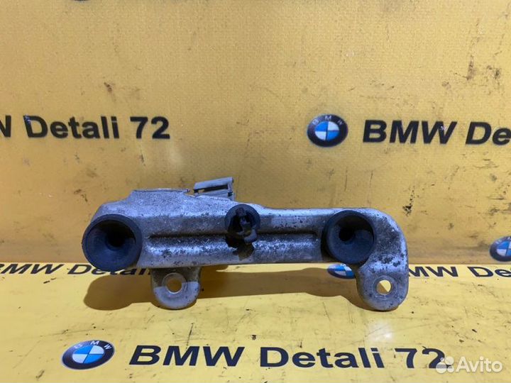 Кронштейн Mercedes Viano W639 272.978 30 759763