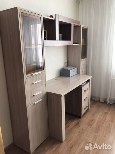 Письменный стол для школьника