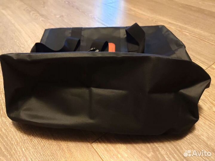 Японская водонипроницаемая рыболовная сумка daiwa