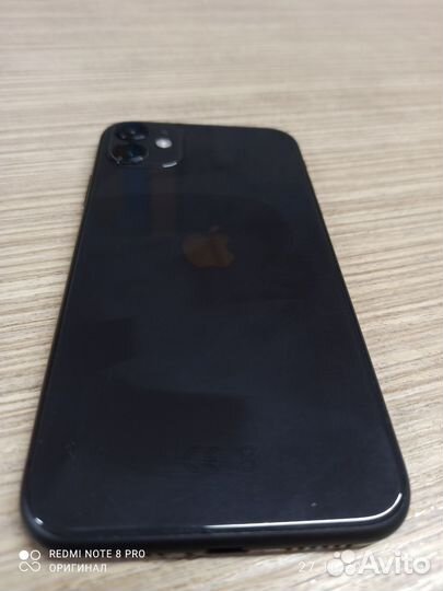 iPhone 11, 64 ГБ