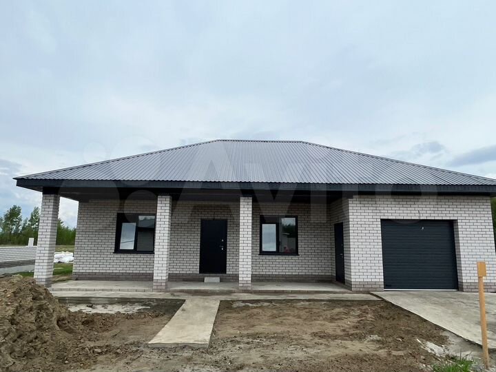 Дом 195 м² на участке 12 сот.