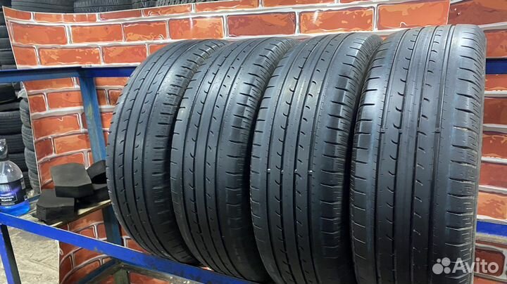 Goodyear EfficientGrip SUV 4x4 215/65 R16 98H