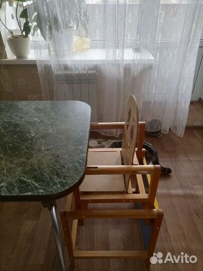Стульчик для кормления