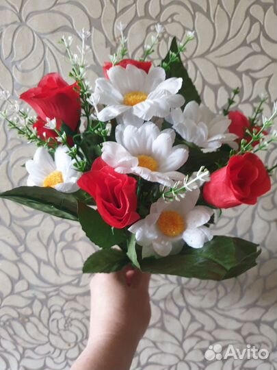 Искусственные цветы Розы и Ромашки. Букет в вазу