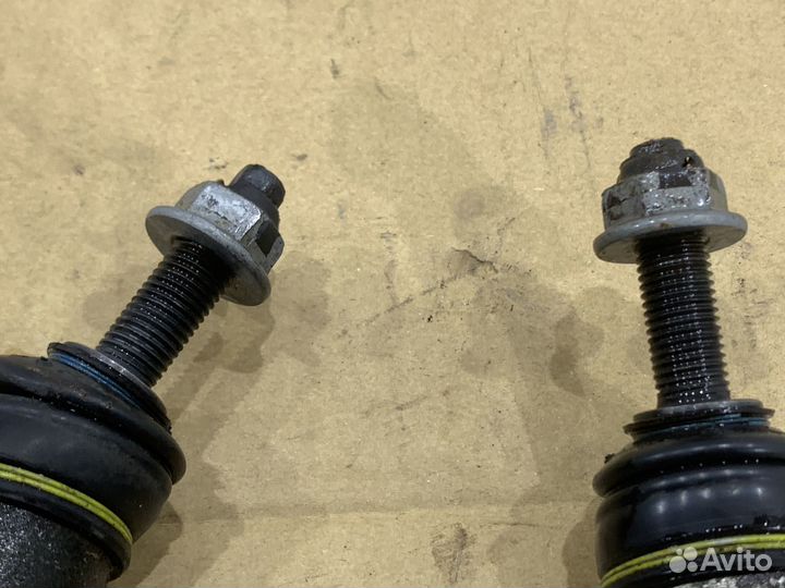 Стойки переднего стабилизатора Mercedes W213