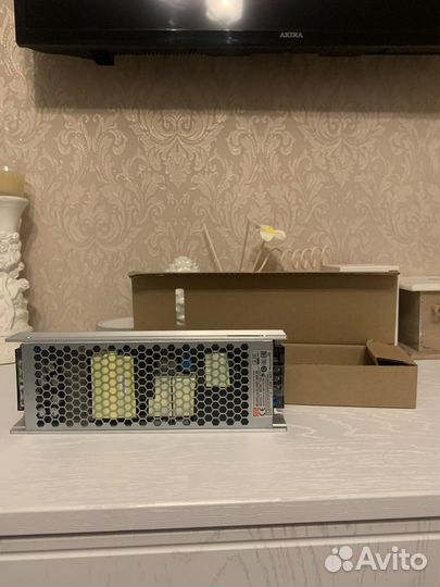 Блок питания UHP-500-48